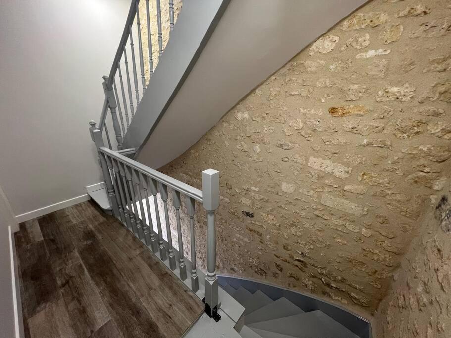 Superbe Studio Centre Ville * Clim * Wifi * Haut De Gamme * Ανγκουλέμ Εξωτερικό φωτογραφία