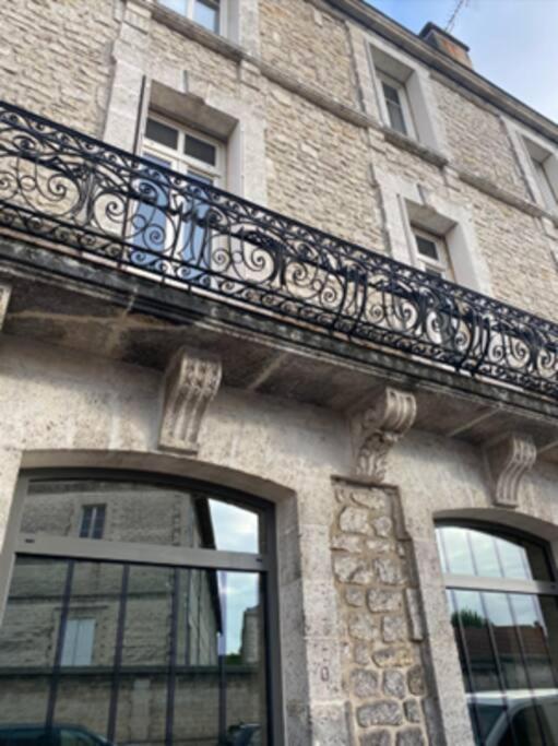 Superbe Studio Centre Ville * Clim * Wifi * Haut De Gamme * Ανγκουλέμ Εξωτερικό φωτογραφία